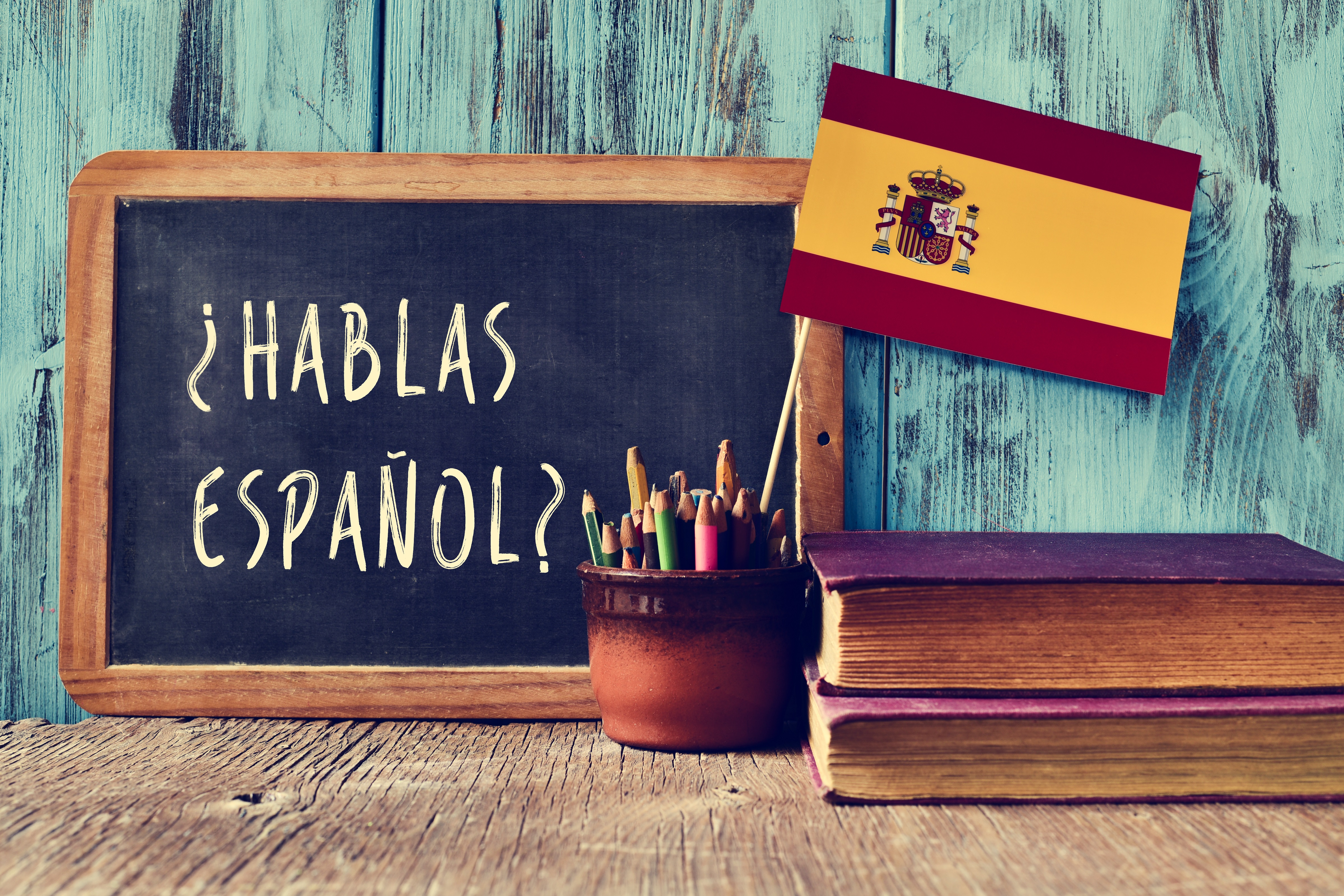 В школе испанский язык изучают 90 учащихся. Испанский язык. Испания язык. Изучение испанского. Испанский язык фото.